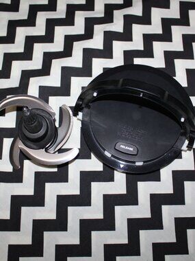 Ninja Food Processor Replacement Parts---BLADE AND LID ONLY...BOWL NOT INCLUDED!